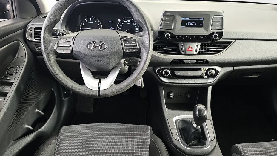 HYUNDAI i30 i30 1.4 Classic +