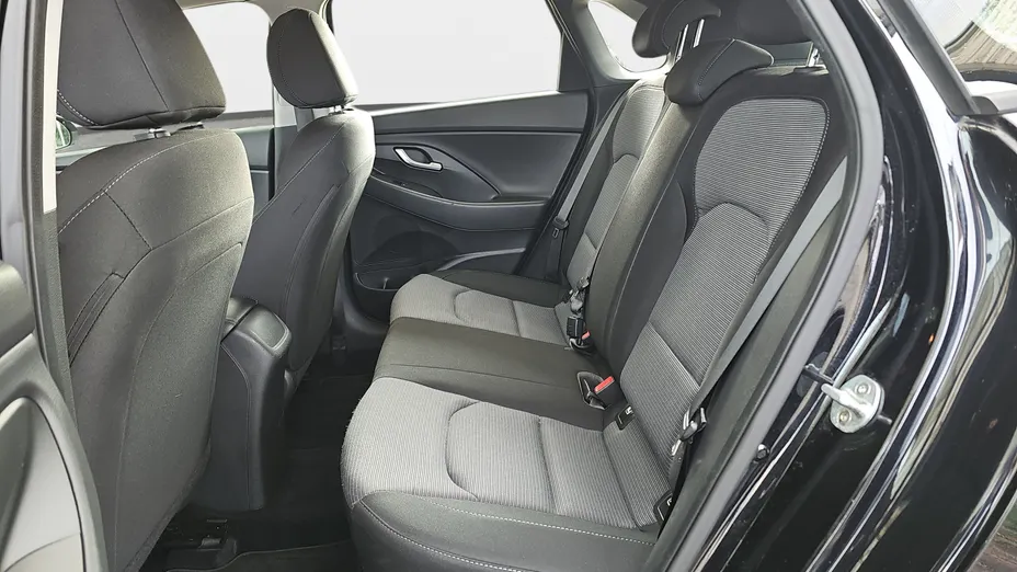 HYUNDAI i30 i30 1.4 Classic +