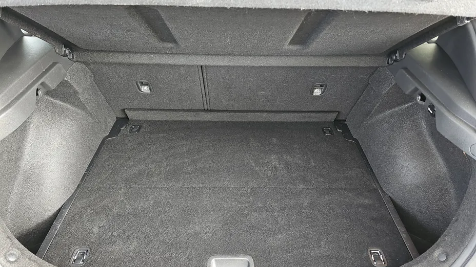 HYUNDAI i30 i30 1.4 Classic +