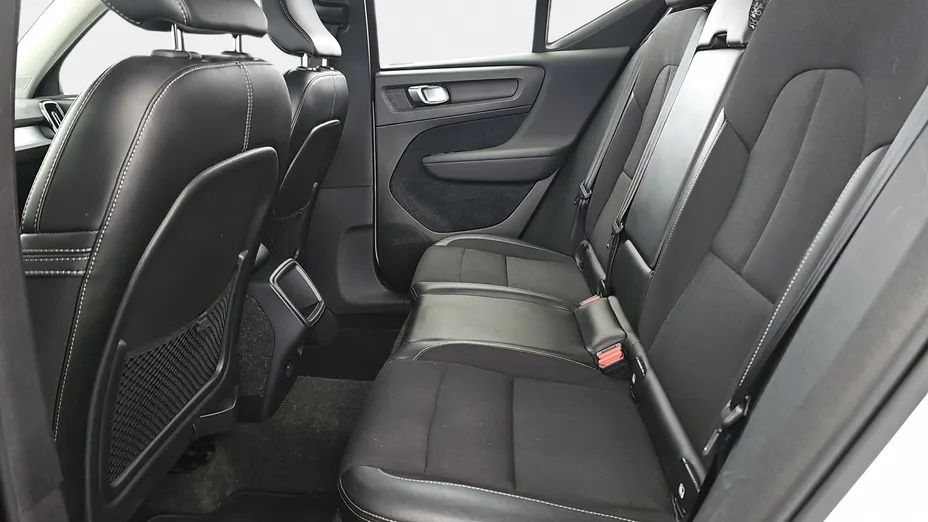 VOLVO XC40 XC40 T3 Momentum