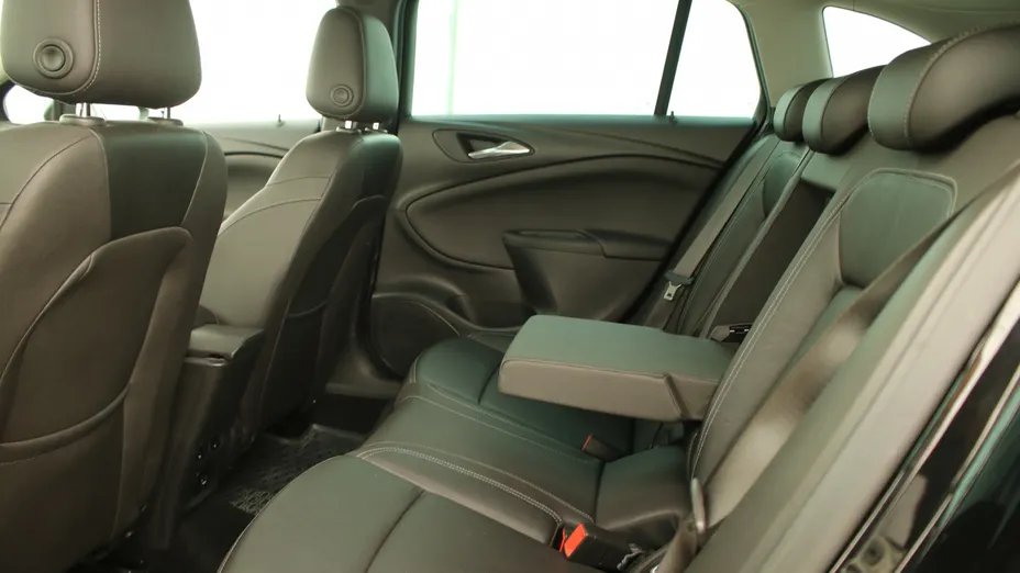OPEL Astra Astra V 1.6 CDTI Elite aut