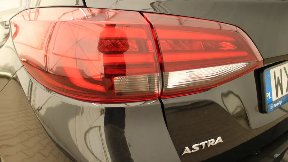 OPEL Astra Astra V 1.6 CDTI Elite aut