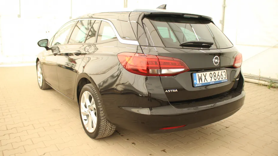 OPEL Astra Astra V 1.6 CDTI Elite aut