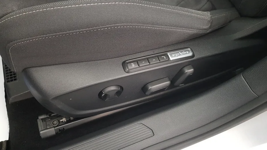 VOLKSWAGEN Golf Golf VIII 1.5 eTSI EVO Style DSG