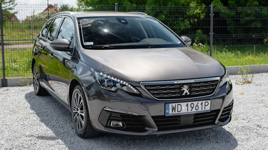 PEUGEOT 308 308 SW 1.5 BlueHDi Road Trip S&S EAT8