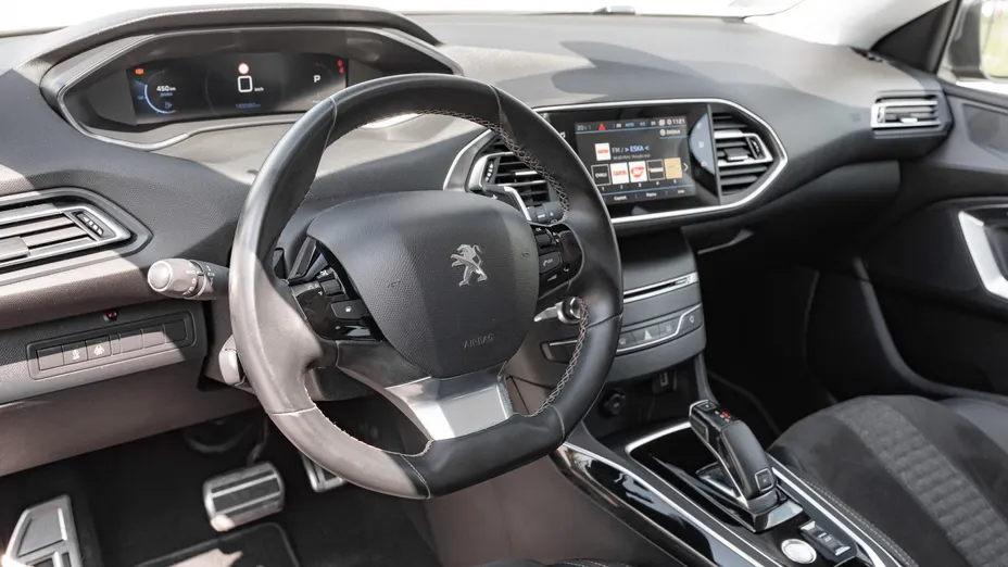 PEUGEOT 308 308 SW 1.5 BlueHDi Road Trip S&S EAT8