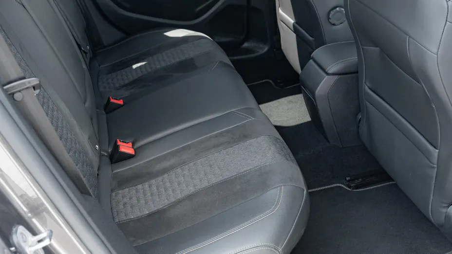 PEUGEOT 308 308 SW 1.5 BlueHDi Road Trip S&S EAT8
