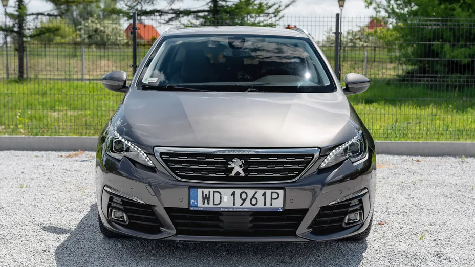PEUGEOT 308 308 SW 1.5 BlueHDi Road Trip S&S EAT8
