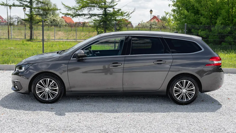 PEUGEOT 308 308 SW 1.5 BlueHDi Road Trip S&S EAT8