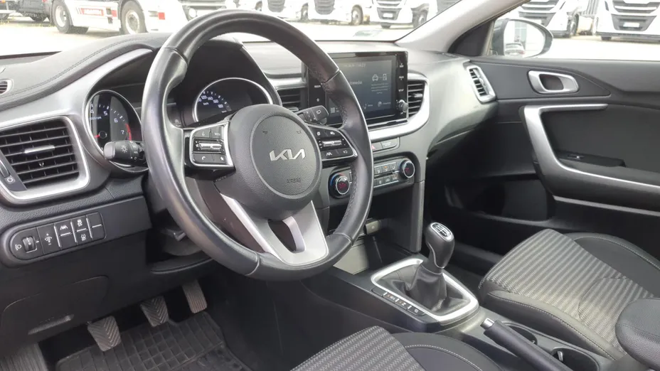 KIA Cee'd Ceed 1.5 T-GDI M