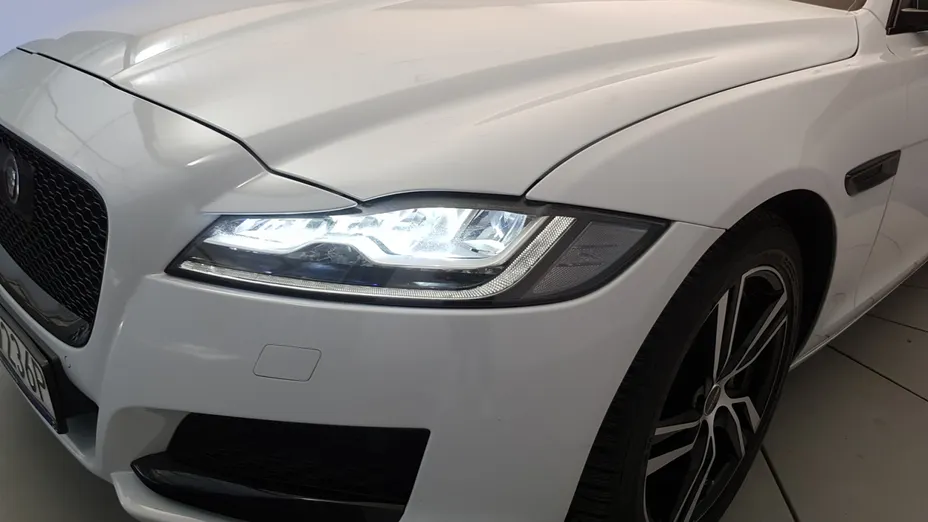 JAGUAR XF XF 2.0 i4D AWD Portfolio aut