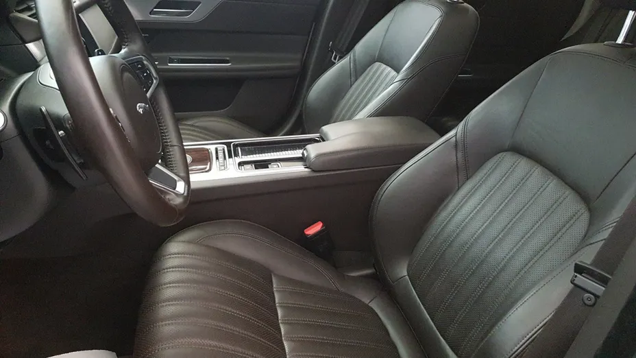 JAGUAR XF XF 2.0 i4D AWD Portfolio aut