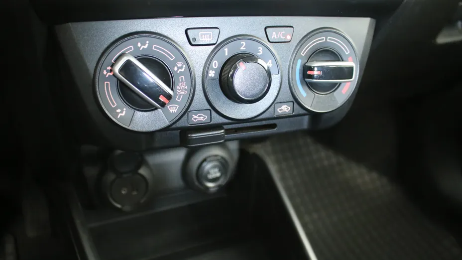 SUZUKI Swift Swift 1.2 Dualjet SHVS Premium CVT