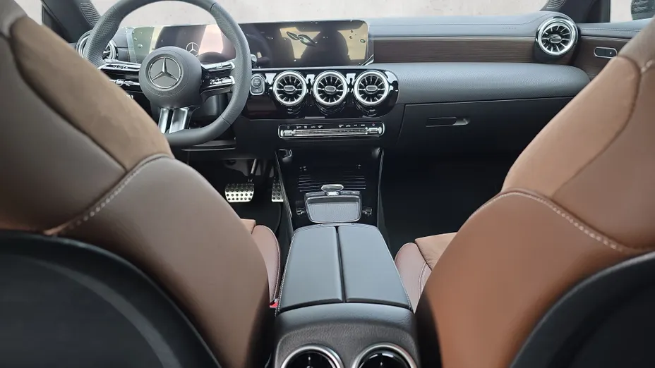 MERCEDES-BENZ CLA CLA 200 mHEV AMG Line 7G-DCT Nowy