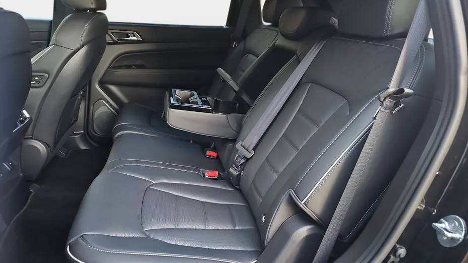 KGM / SSANGYONG Rexton Rexton 2.2 D Black Edition 4WD aut