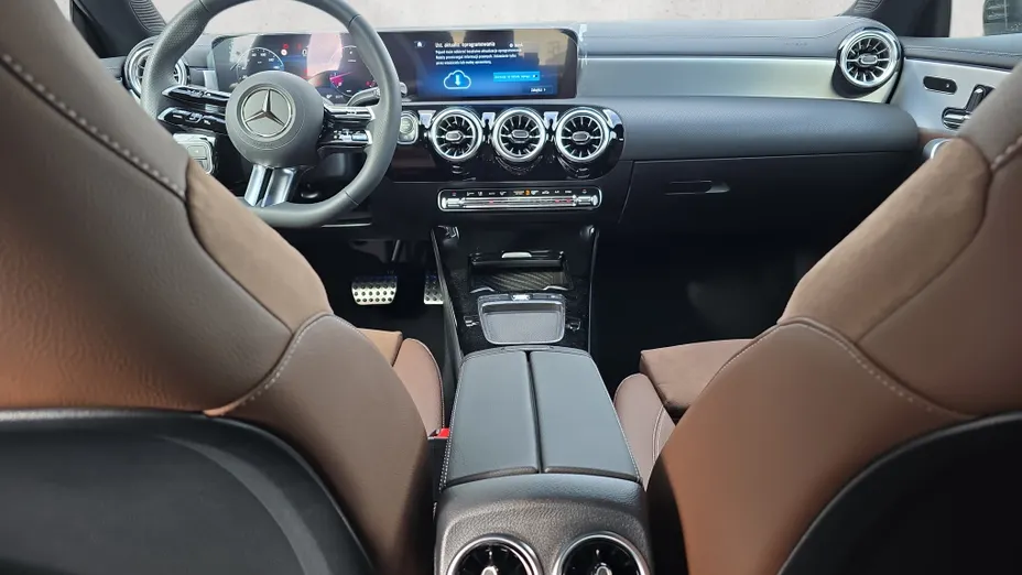 MERCEDES-BENZ CLA CLA 200 AMG Line 7G-DCT Nowy
