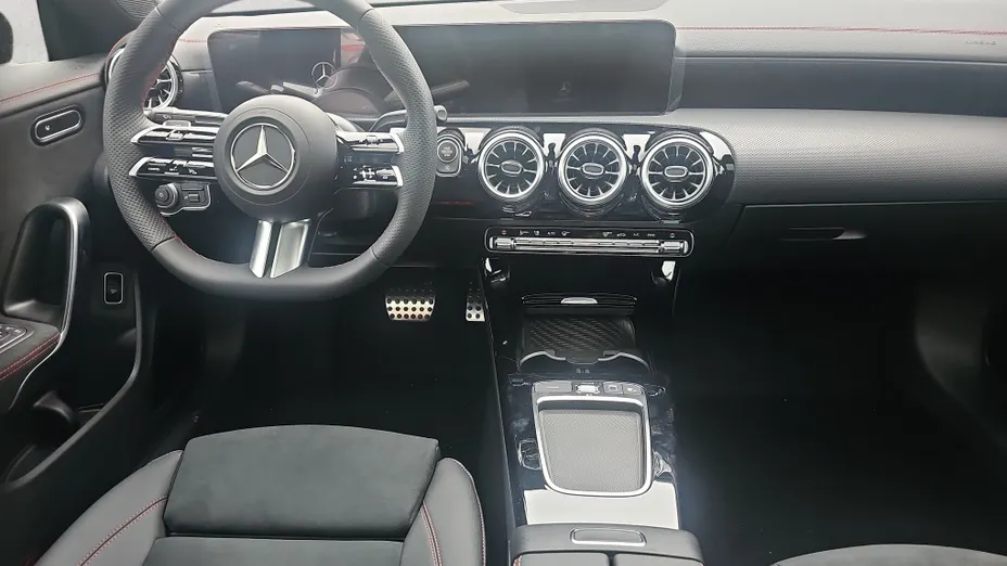 MERCEDES-BENZ CLA CLA 200 mHEV AMG Line 7G-DCT Nowy