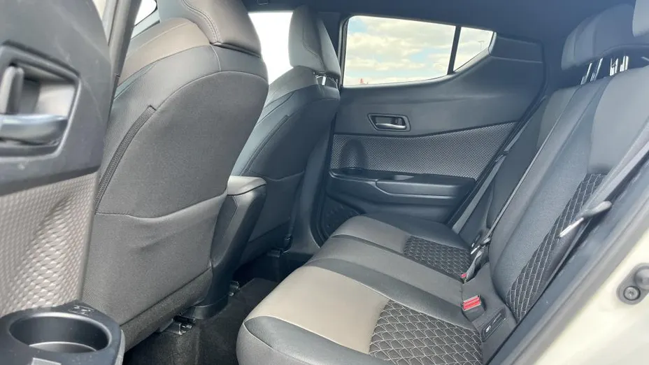 TOYOTA C-HR C-HR 2.0 Hybrid Executive