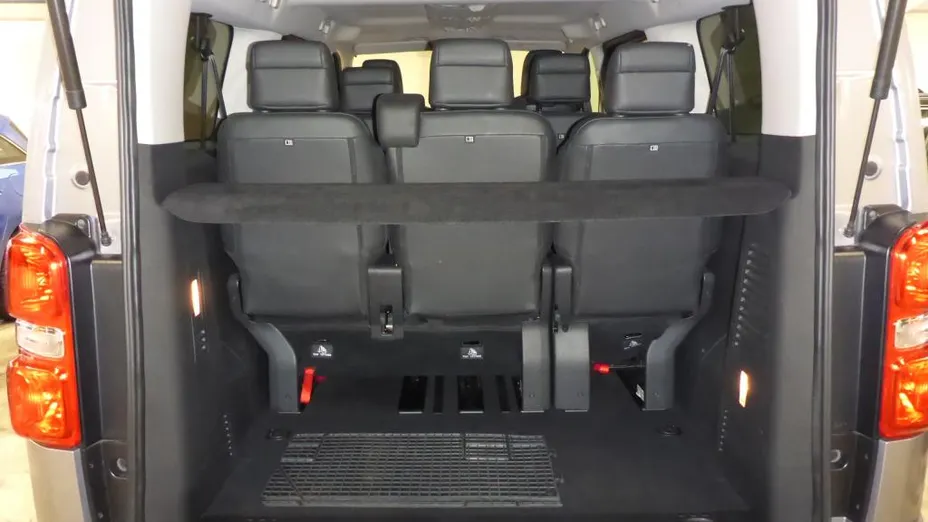 PEUGEOT Traveller Traveller 2.0 BlueHDi Long Business Vip