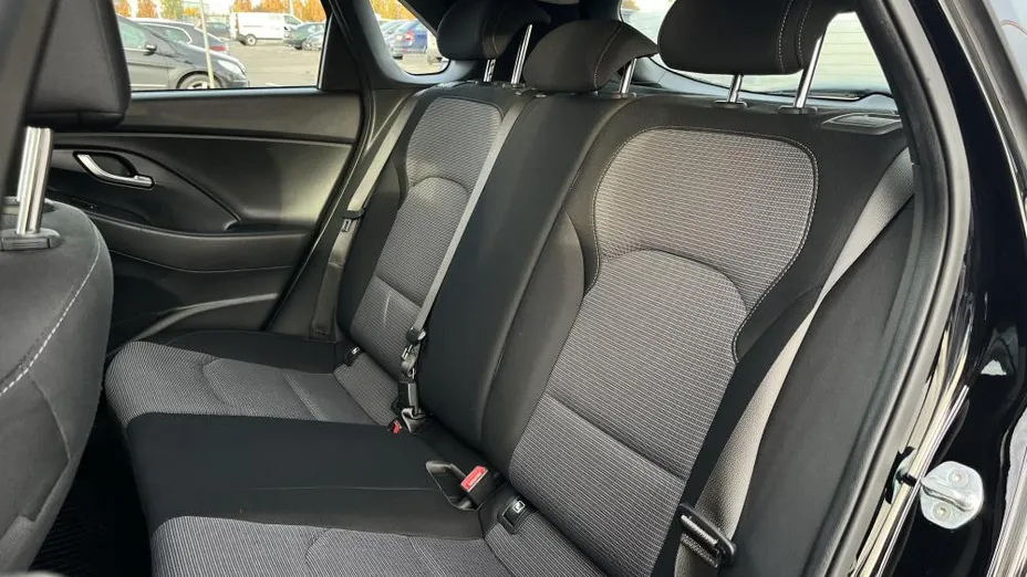 HYUNDAI i30 i30 1.5 DPI Classic +