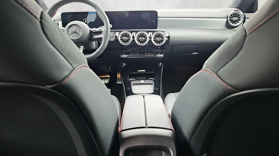 MERCEDES-BENZ CLA CLA 200 mHEV AMG Line 7G-DCT Nowy