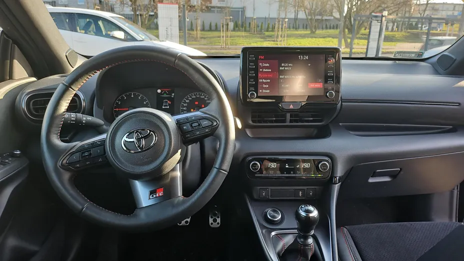 TOYOTA Yaris GR Yaris 1.6 Dynamic