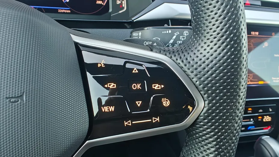 VOLKSWAGEN Arteon Arteon 2.0 TSI R-Line DSG