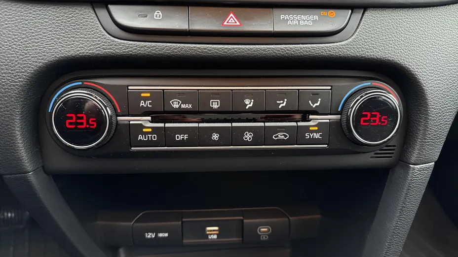 KIA Cee'd Ceed 1.5 T-GDI M DCT