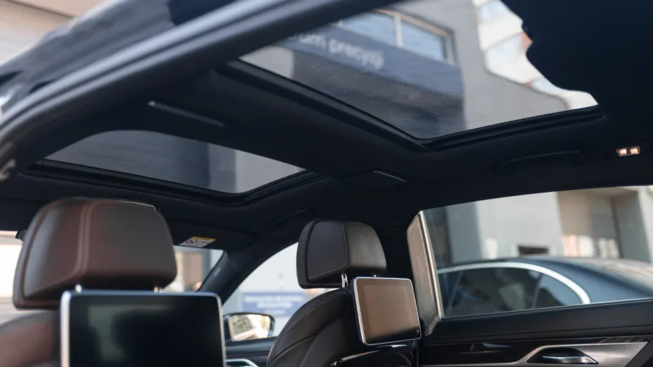 BMW Seria 7 750i L xDrive