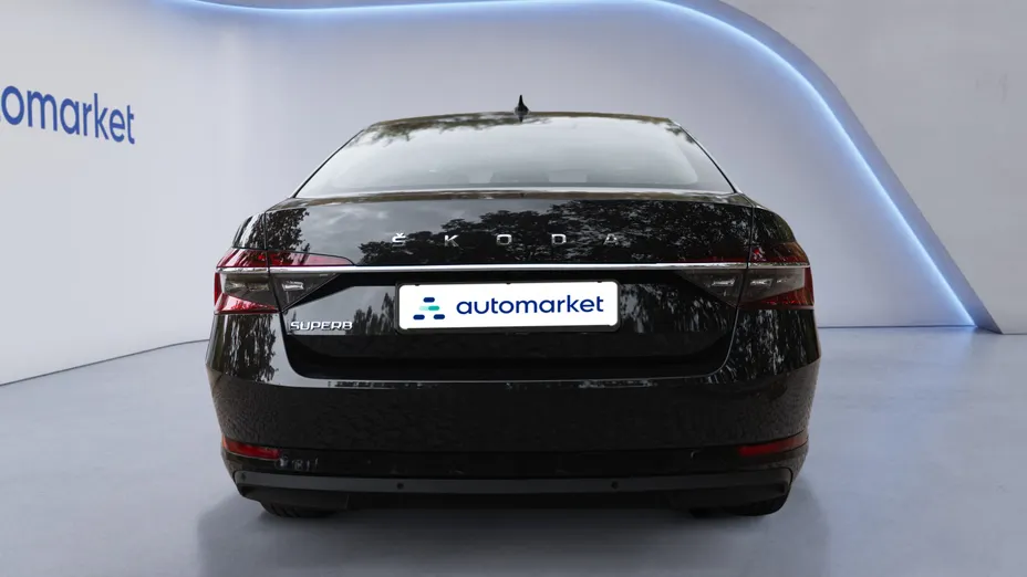 SKODA Superb Superb 2.0 TDI SCR Style DSG