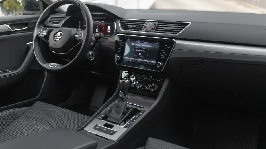 SKODA Superb Superb 2.0 TDI SCR Style DSG