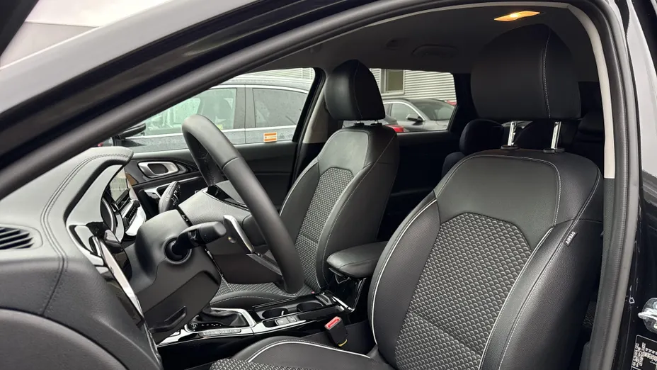 KIA Cee'd Ceed 1.5 T-GDI Tribute DCT