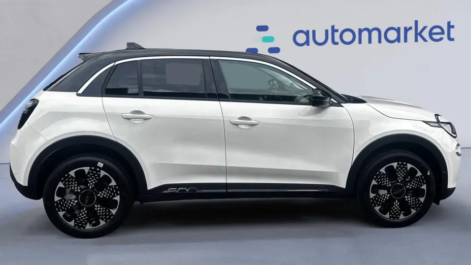 FIAT 600 600 1.2 Turbo Hybrid La Prima eDCT Nowy