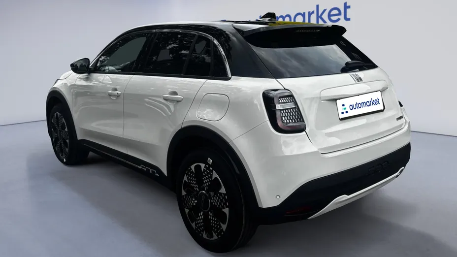 FIAT 600 600 1.2 Turbo Hybrid La Prima eDCT Nowy