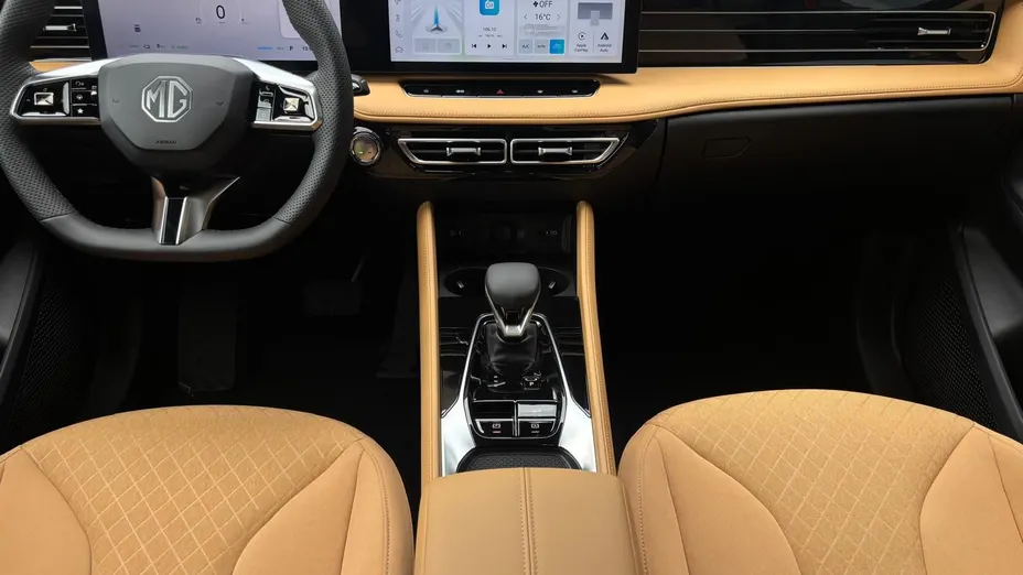 MG HS HS 1.5T PHEV Excite aut Nowy