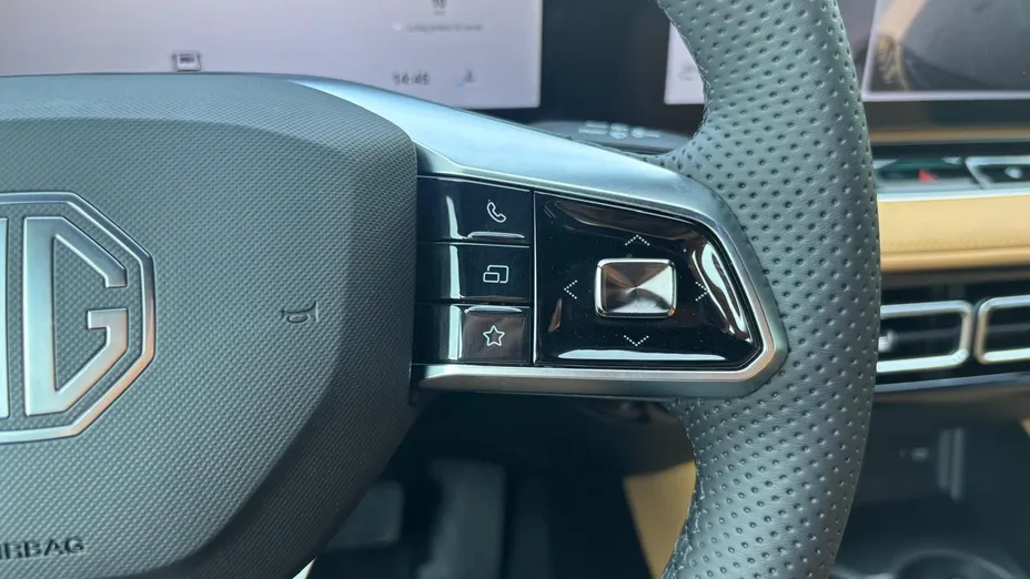 MG HS HS 1.5 T-GDI Exclusive DCT Nowy