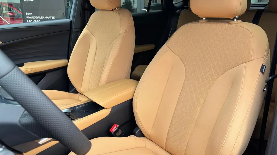 MG HS HS 1.5 T-GDI Excite DCT Nowy