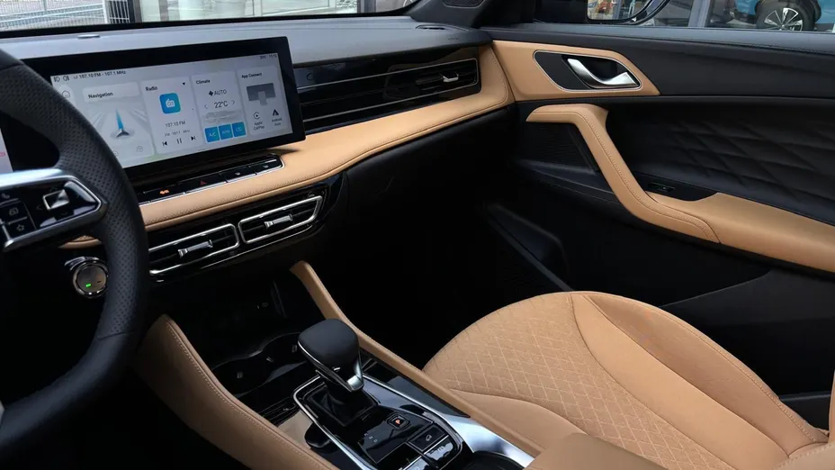 MG HS HS 1.5 T-GDI Excite DCT Nowy