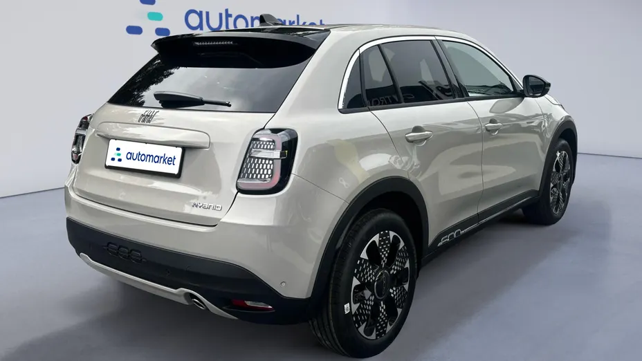 FIAT 600 600 1.2 Turbo Hybrid La Prima eDCT Nowy