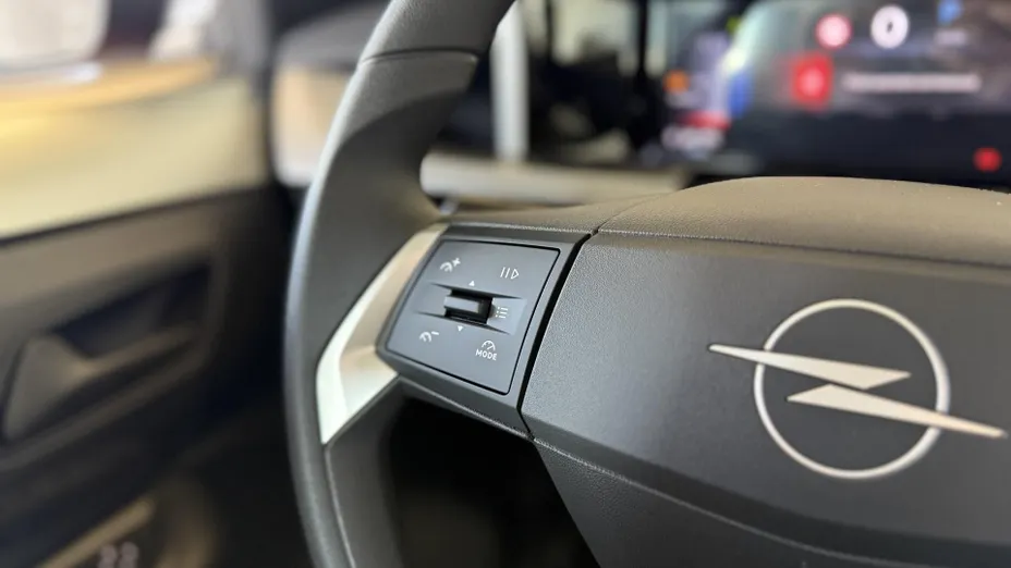 OPEL Frontera Frontera 1.2 T mHEV Edition eDTC6 Nowy