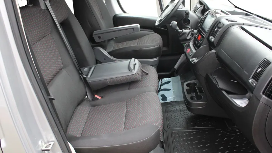 PEUGEOT Boxer Boxer 435 BlueHDi L4H2 Grip