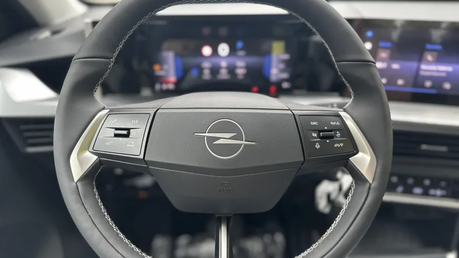 OPEL Frontera Frontera 1.2 T mHEV Edition eDTC6 Nowy