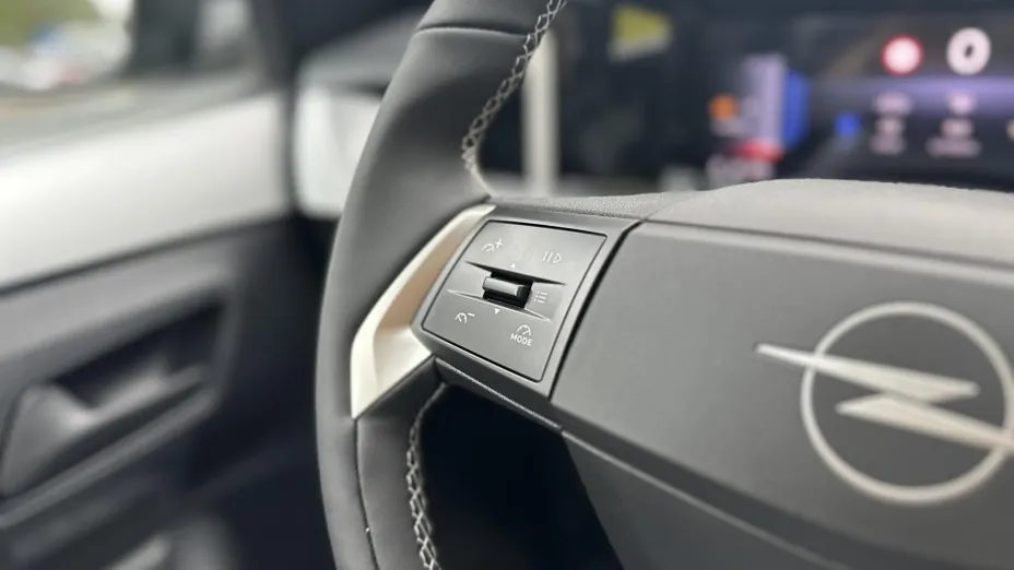 OPEL Frontera Frontera 1.2 T mHEV Edition eDTC6 Nowy