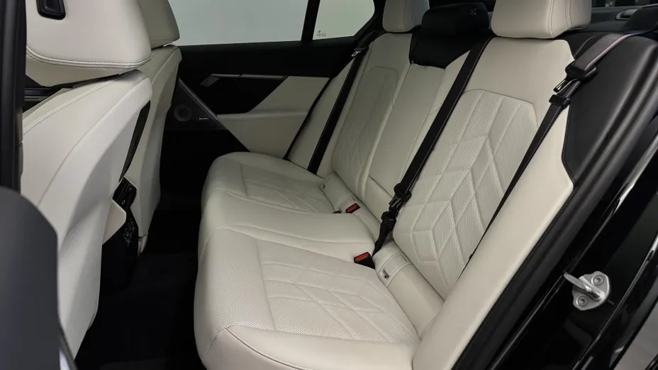 BMW Seria 5 530e PHEV M Sport aut