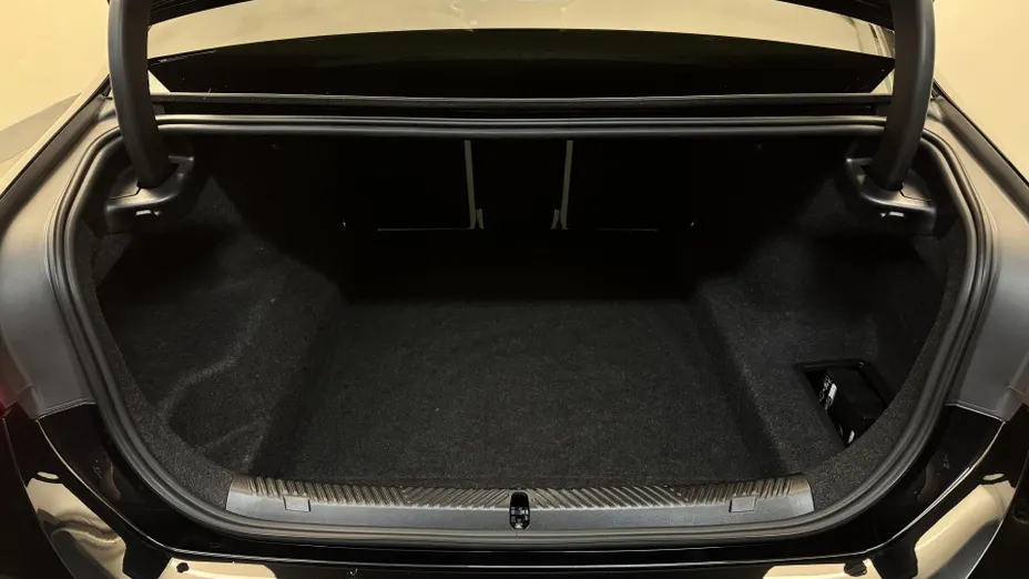 BMW Seria 5 530e PHEV M Sport aut