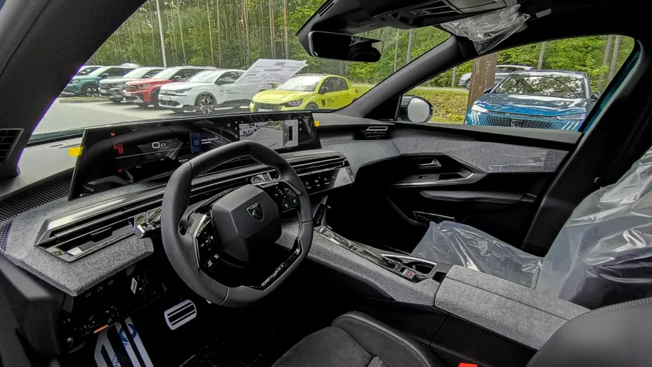 PEUGEOT 3008 3008 1.2 PureTech mHEV GT e-DCS6 Nowy