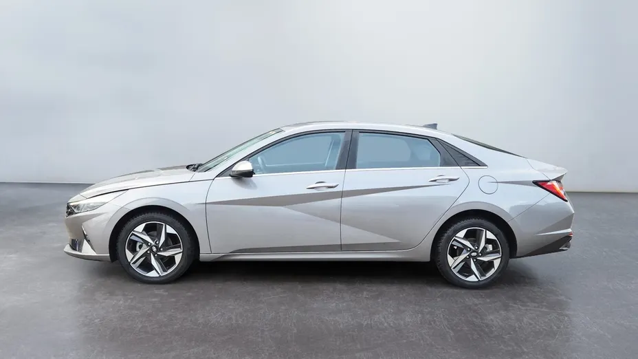 HYUNDAI Elantra Elantra 1.6 Smart CVT