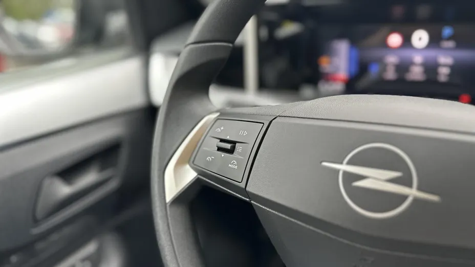 OPEL Frontera Frontera 1.2 T mHEV Edition eDTC6 Nowy