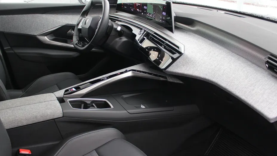 PEUGEOT 5008 5008 1.2 PureTech mHEV GT S&S e-DCS6 Nowy