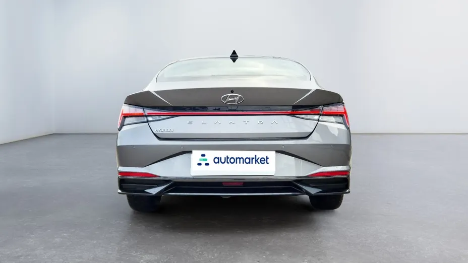 HYUNDAI Elantra Elantra 1.6 Smart CVT